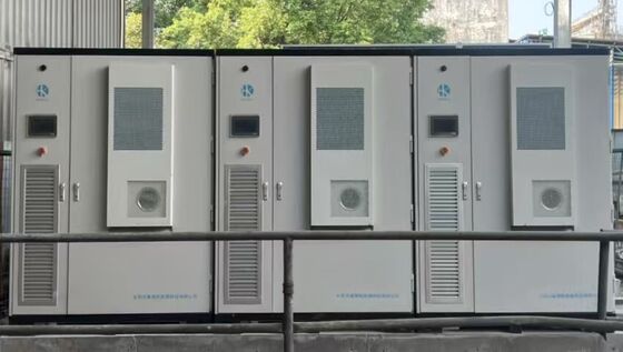 Sistema de almacenamiento de energía de batería BESS exterior personalizable Ideal para energía renovable